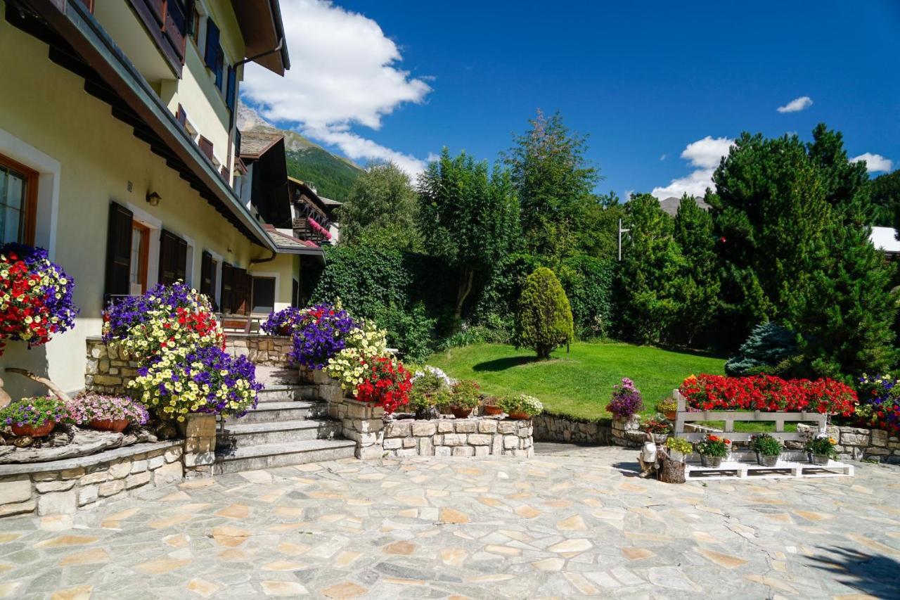 Sci Sport Rooms & Suites Bormio Ngoại thất bức ảnh